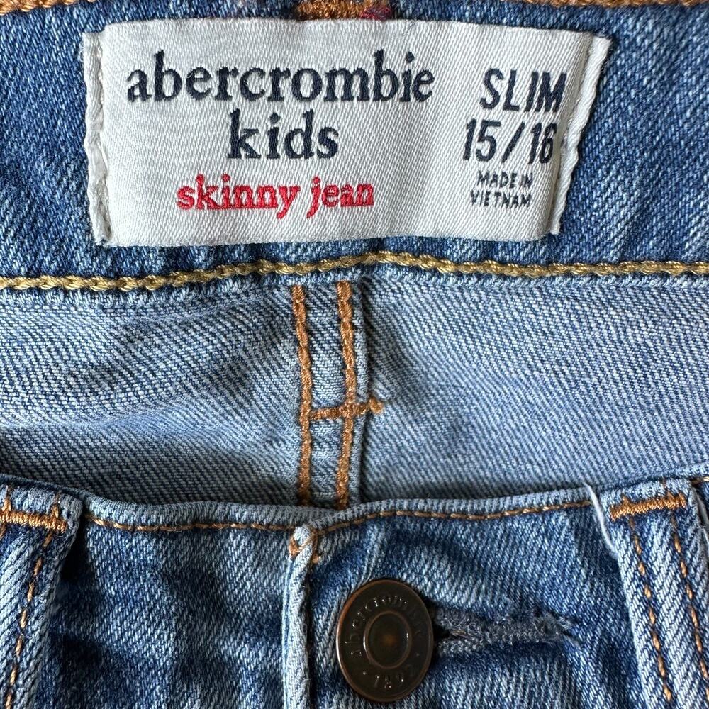 Abercrombie Kids Skinny 5 Pocket Design Light Wash Blue Jeans Size Slim 15/16 - Picture 4 of 9